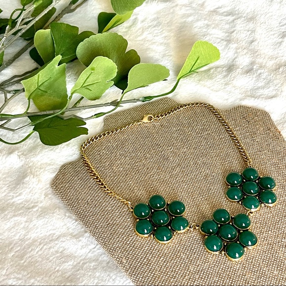 Statement Necklace - Picture 4 of 5